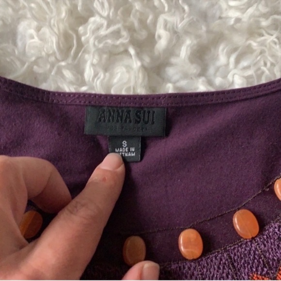 Anna Sui Purple Top/Tee/T shirt Sz S Embellished Crystals Embroidered Neckline - Picture 4 of 12